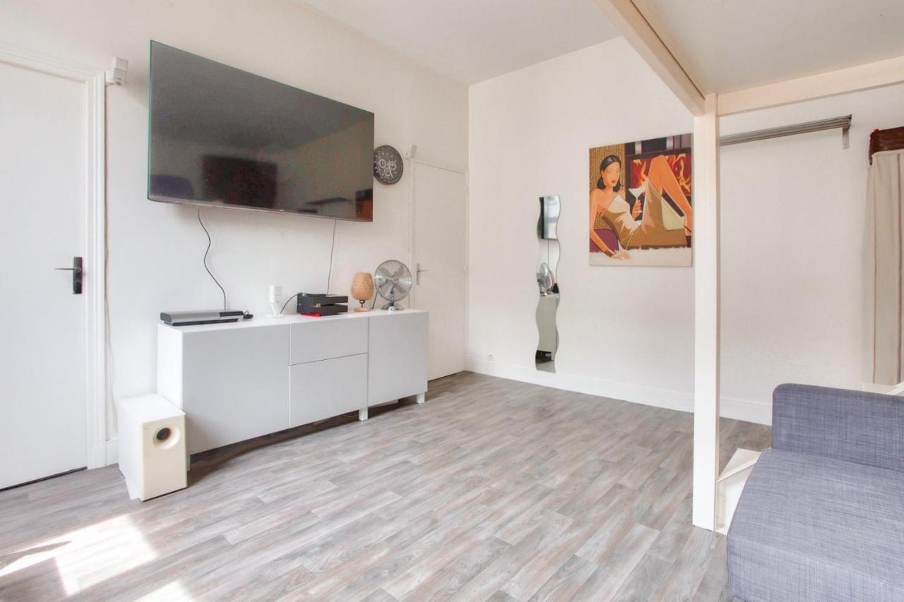 Montmartre Superbe Studio Paris Free Netflix Exterior photo